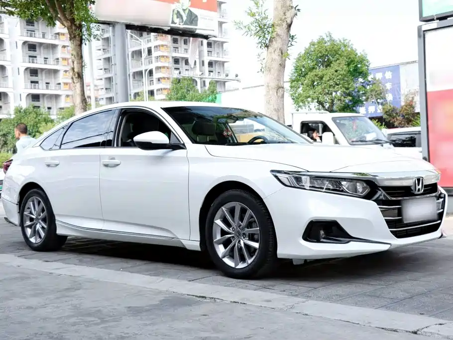 Honda Accord — миниатюра 8