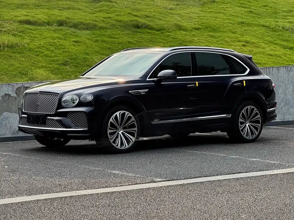 Bentley Bentayga PHEV — миниатюра 5