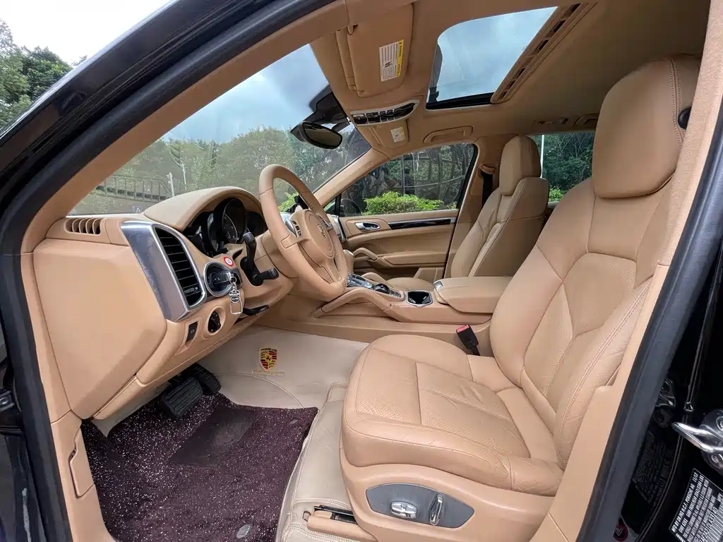 Porsche Cayenne — миниатюра 11