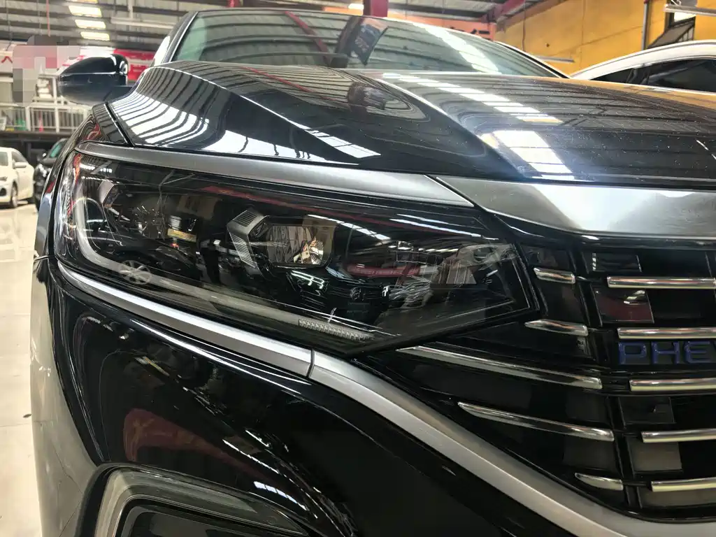 Volkswagen 帕萨特插电混动 — миниатюра 4