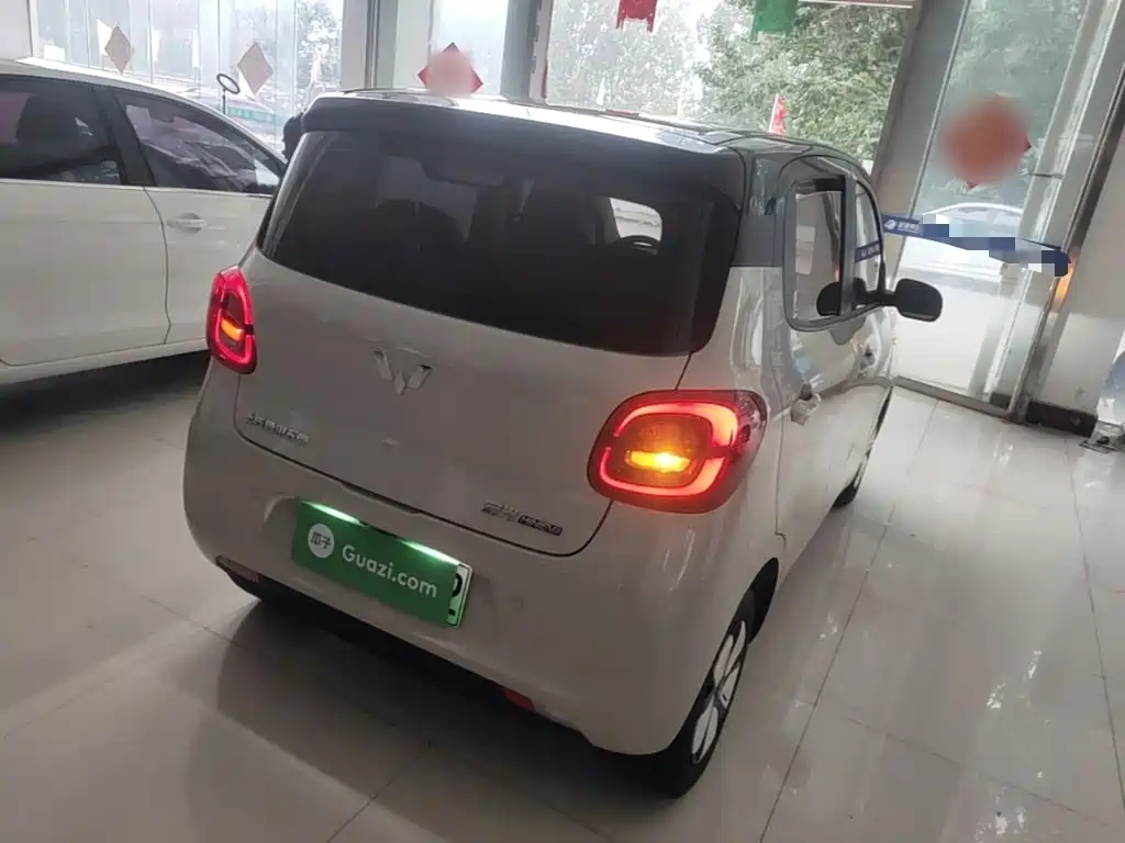 Wuling Mini EV MINIEV 2025 Premium +