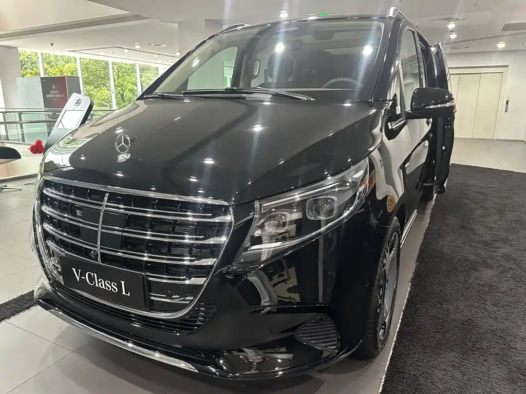Mercedes-Benz V-Class 0