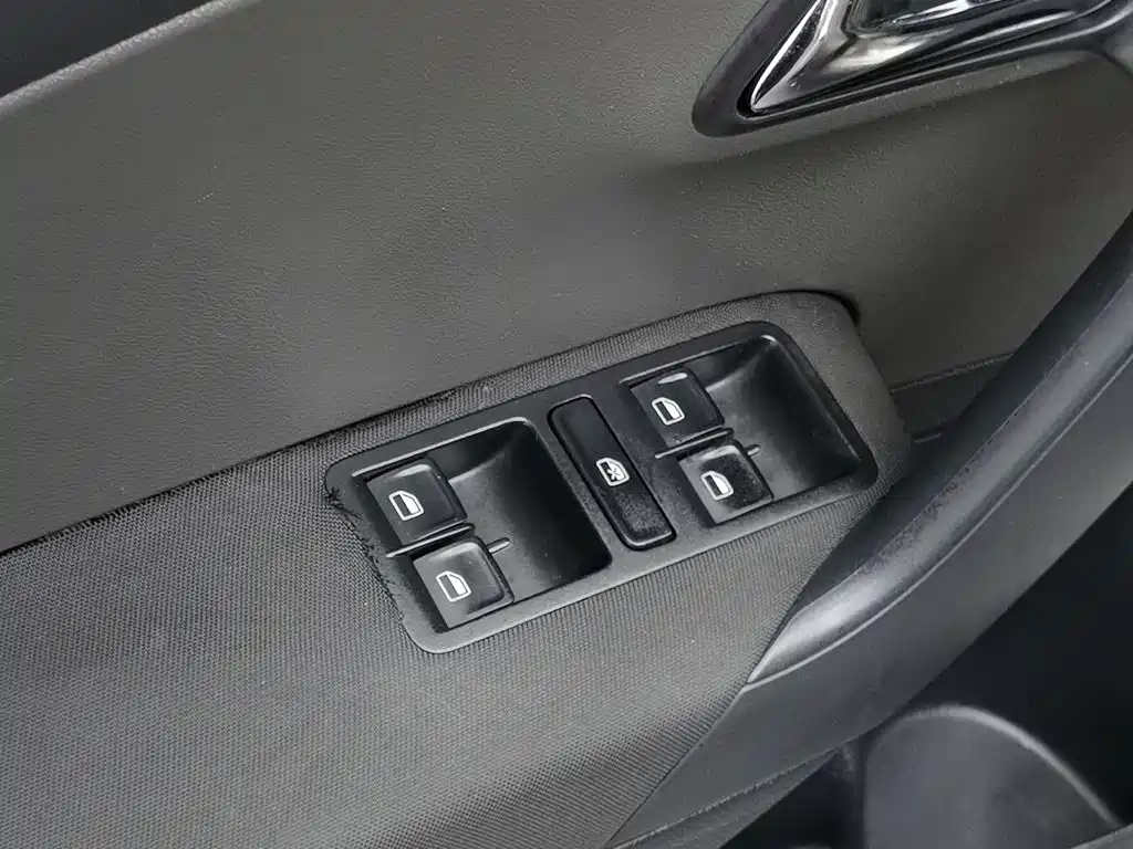 Volkswagen Polo — миниатюра 9