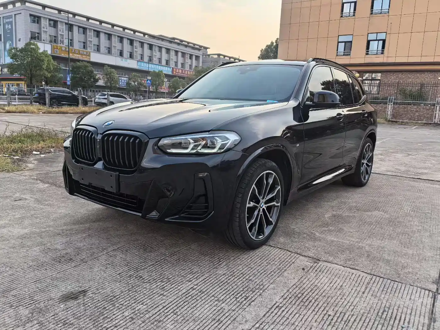 宝马X3 2023款 改款 xDrive30i 领先型 M曜夜套装 2023