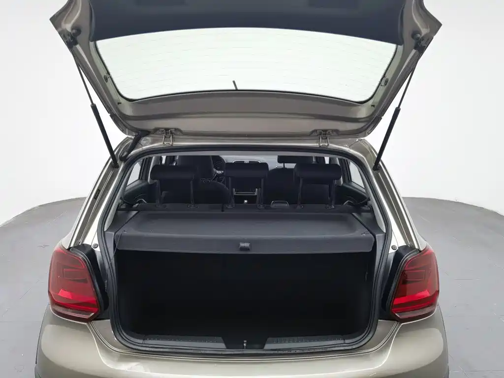 Volkswagen Polo — миниатюра 16