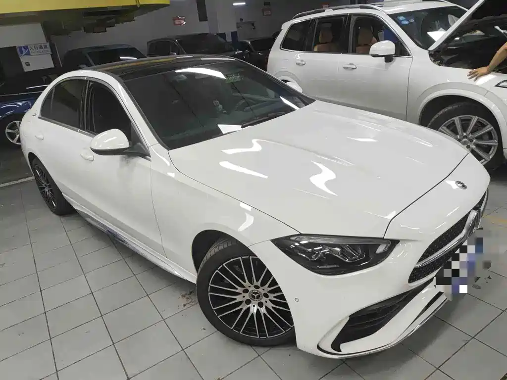 Mercedes-Benz C-Class — миниатюра 2