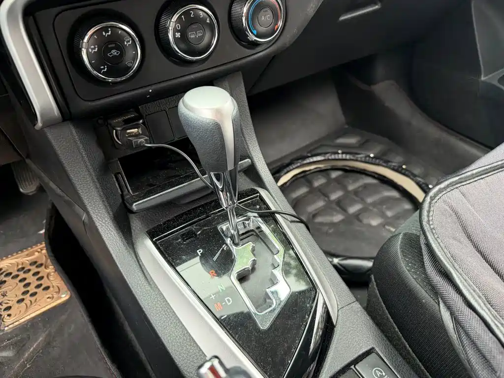 Toyota Corolla — миниатюра 9