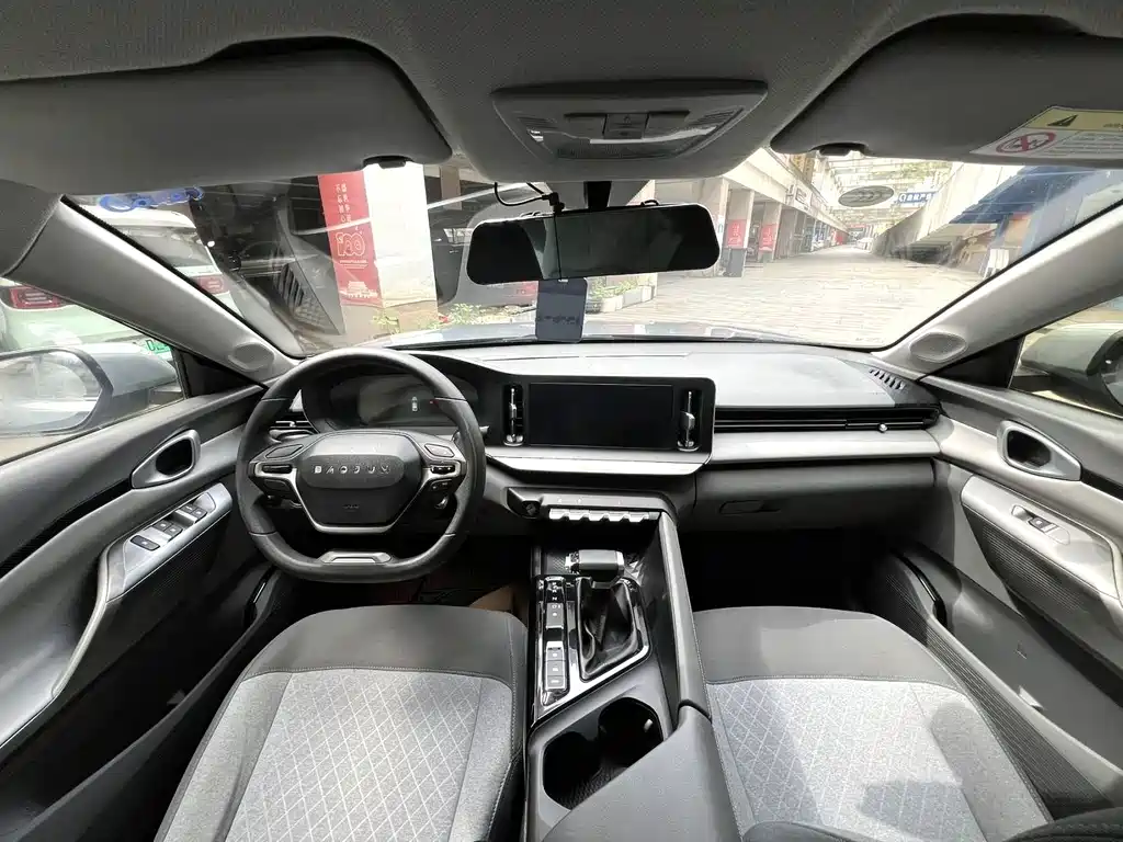 Baojun RC-5 — миниатюра 8