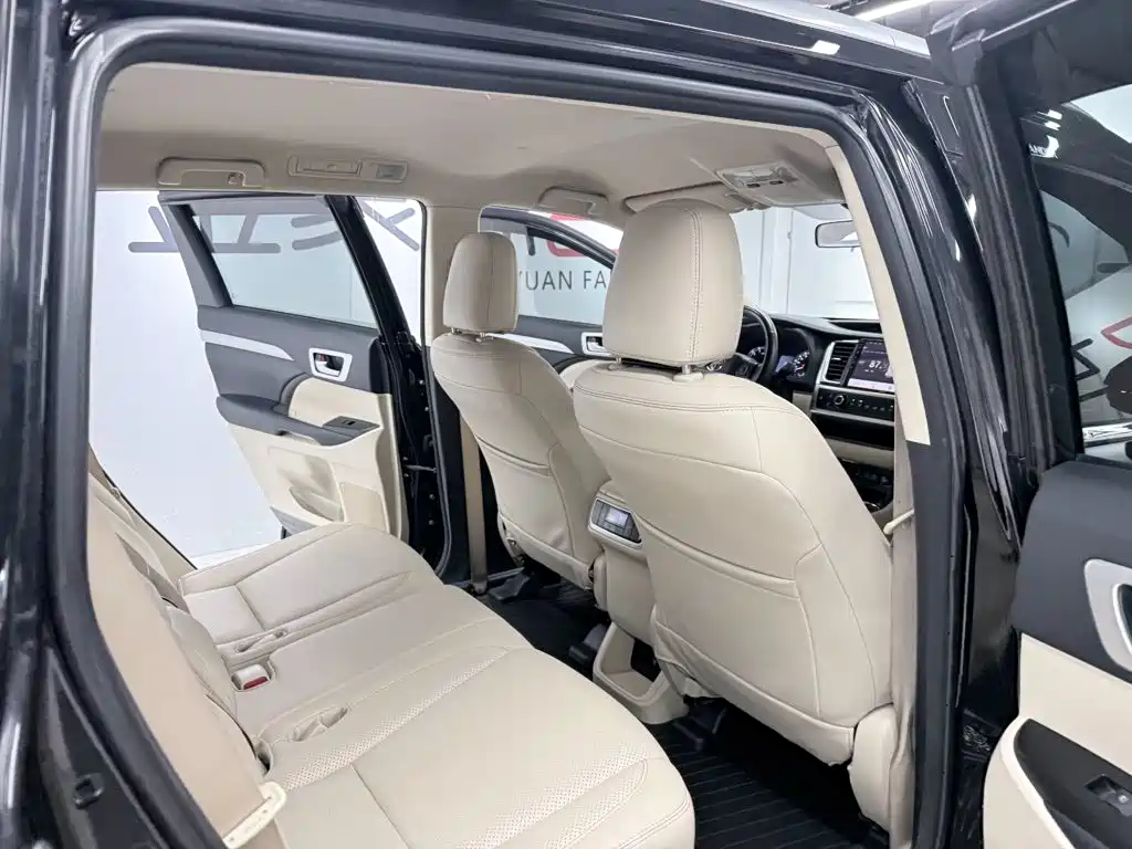 Toyota Highlander — миниатюра 15