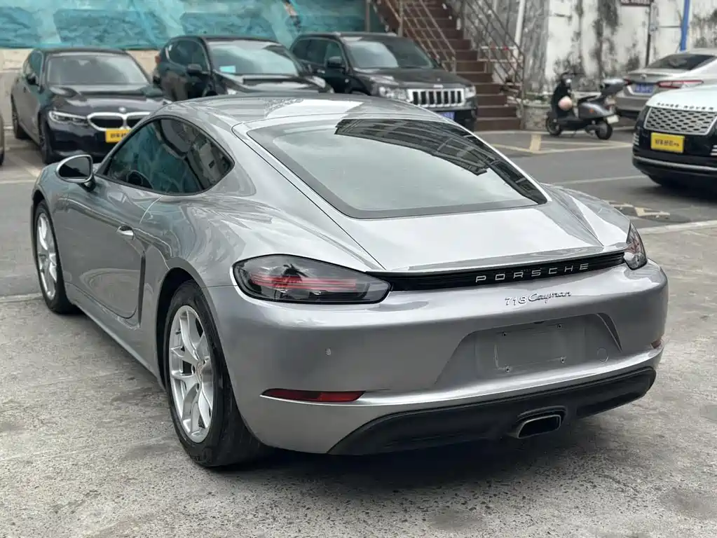 Porsche 718 2018 Cayman 2.0T