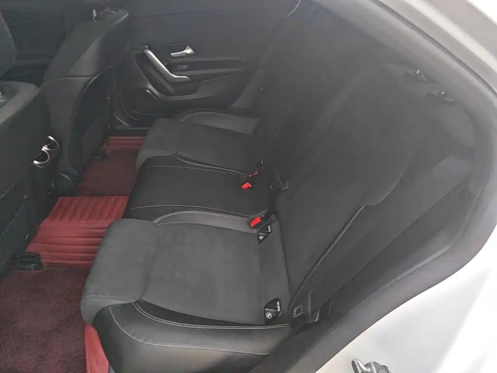 Mercedes-Benz A-Class — миниатюра 17