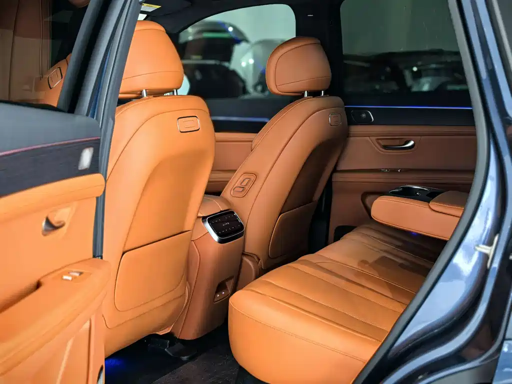 AITO ASK THE WORLD M7