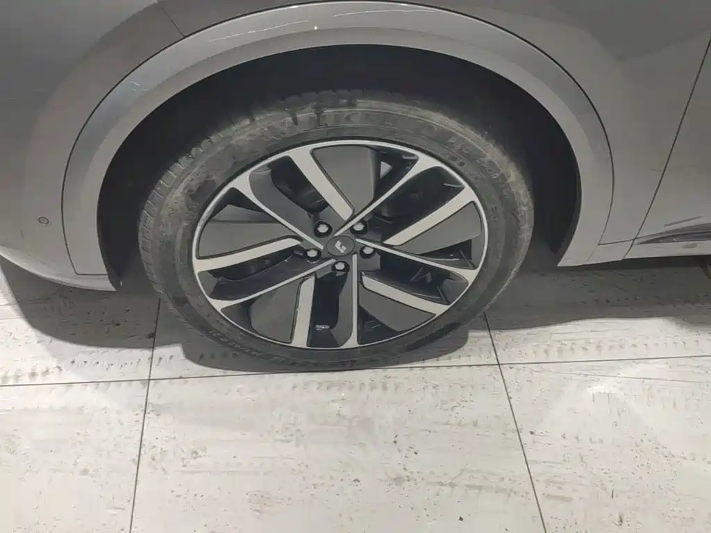 Li Auto Li L9 — миниатюра 23