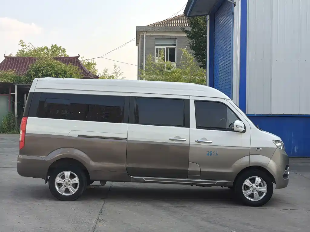 Jinbei Hiace X30L — миниатюра 8