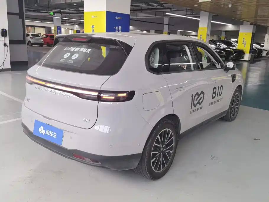 Leapmotor Leapmotor B10 — миниатюра 3