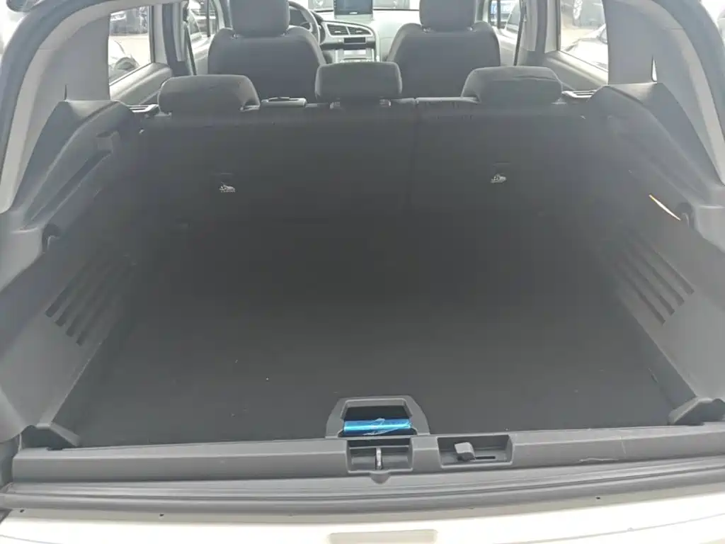 Peugeot 3008 — миниатюра 19