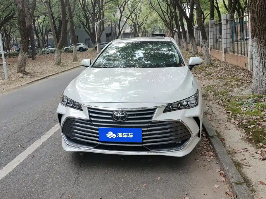 Toyota Avalon — миниатюра 2