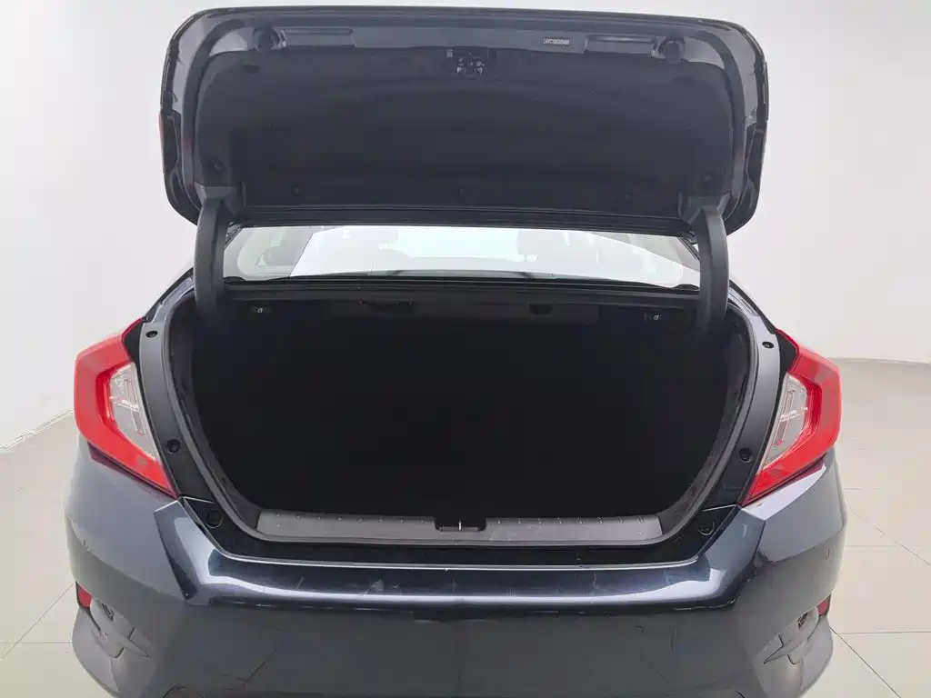 Honda Civic — миниатюра 16