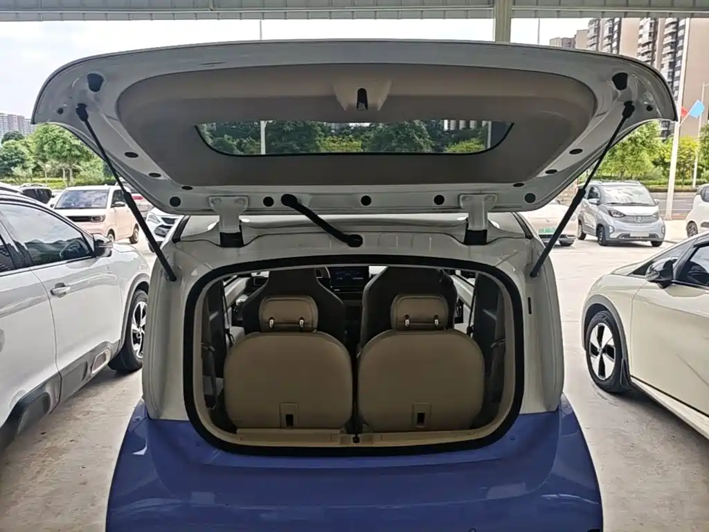 Baojun KiWi EV — миниатюра 19