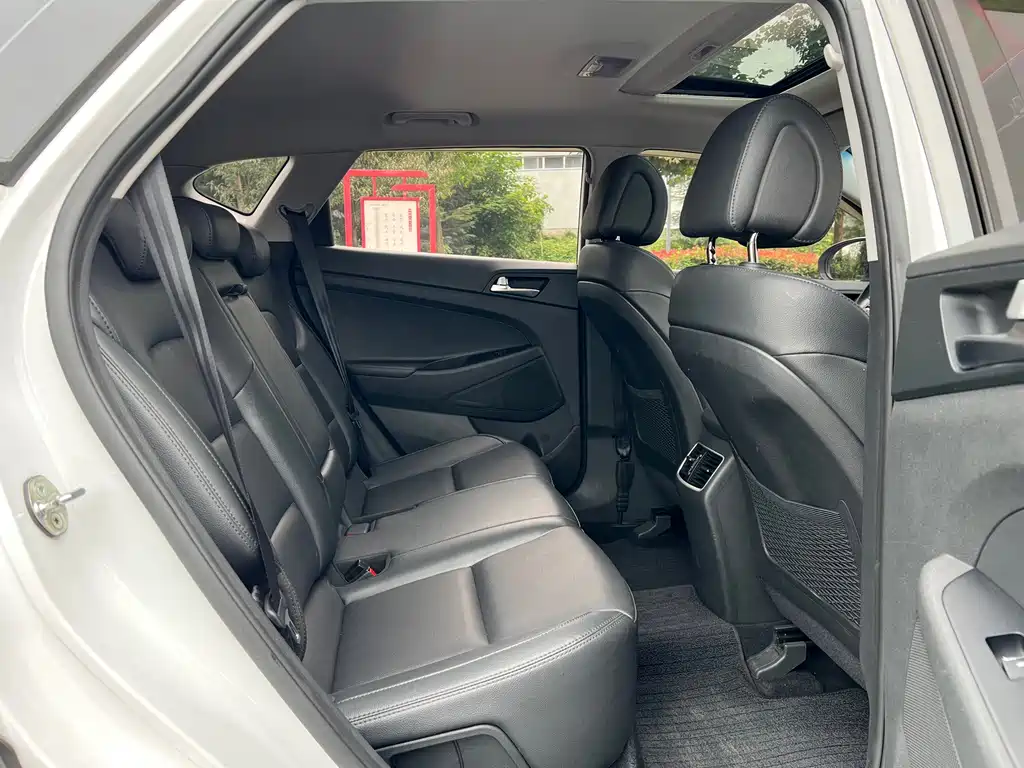 Hyundai Tucson — миниатюра 12
