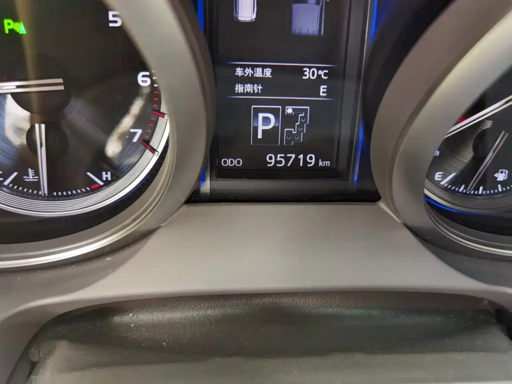 Toyota Prado — миниатюра 13