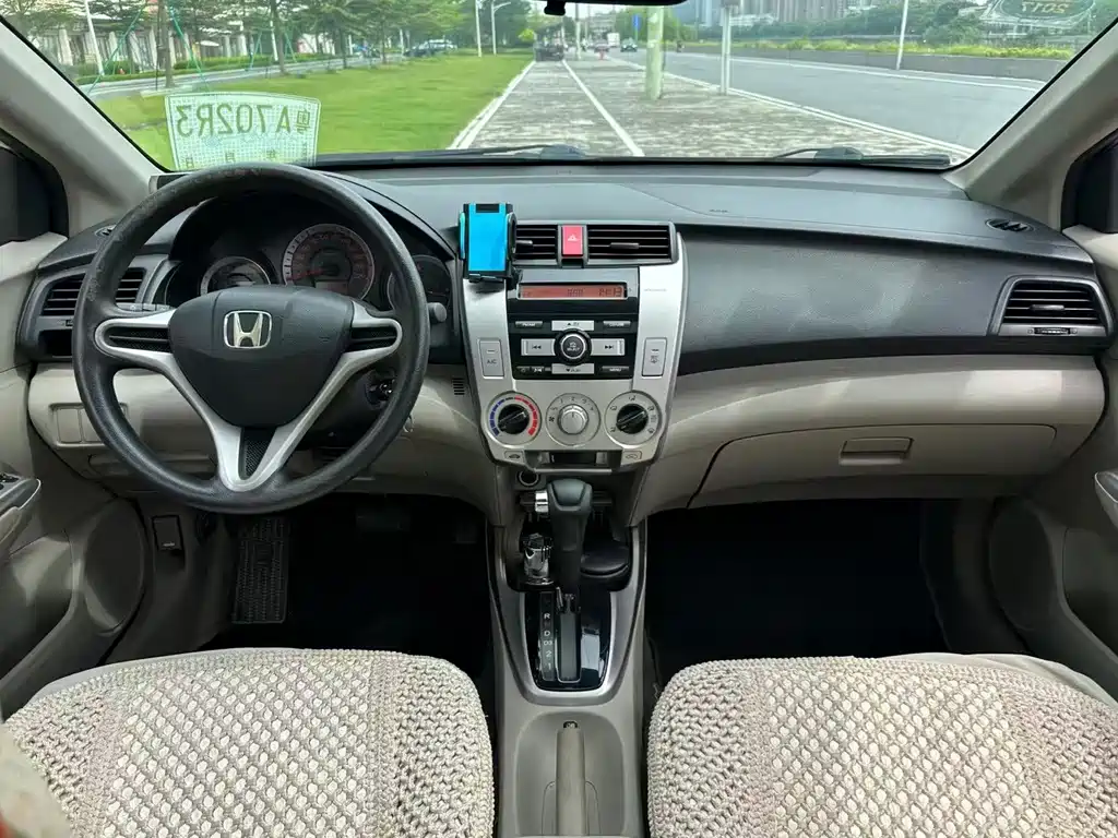 Honda City Classic — миниатюра 5