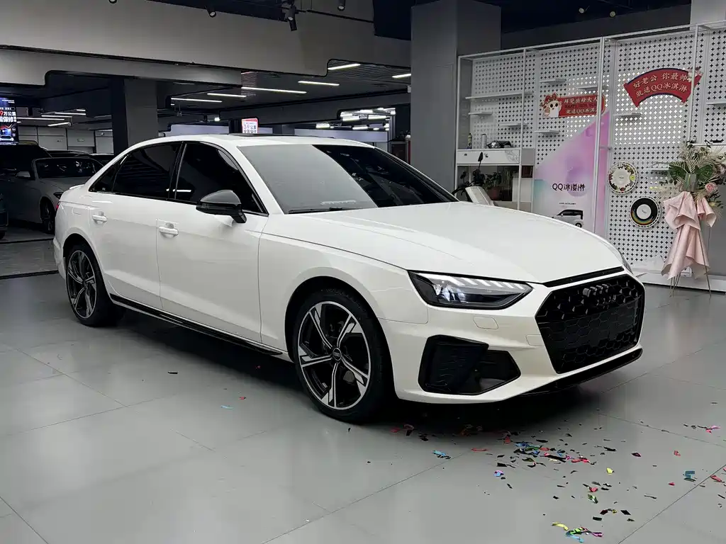 Audi A4L 2023 40 TFSI Bang&Olufsen