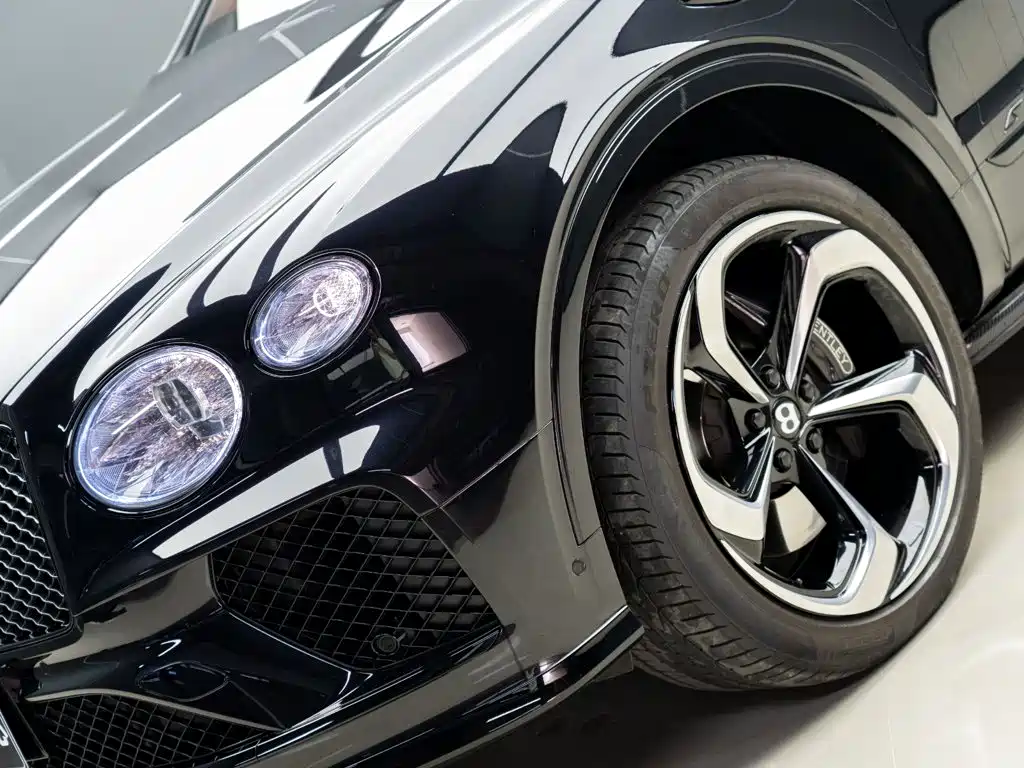 Bentley Bentayga — миниатюра 3