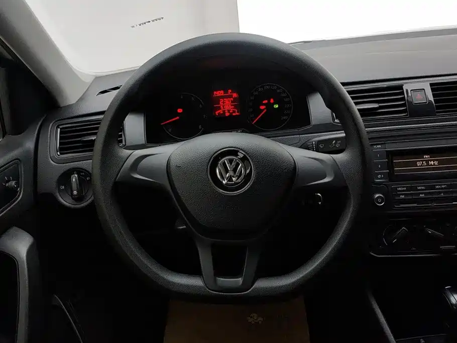 Volkswagen Santana — миниатюра 15