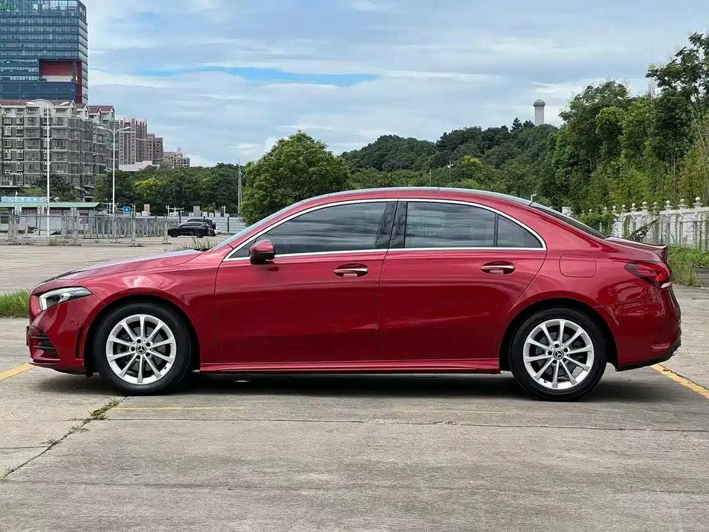 Mercedes-Benz A-Class — миниатюра 14