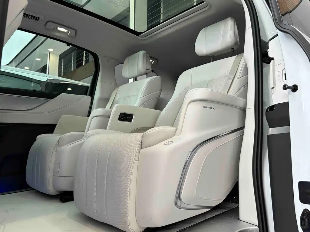 Buick GL8 Hybrid — миниатюра 15