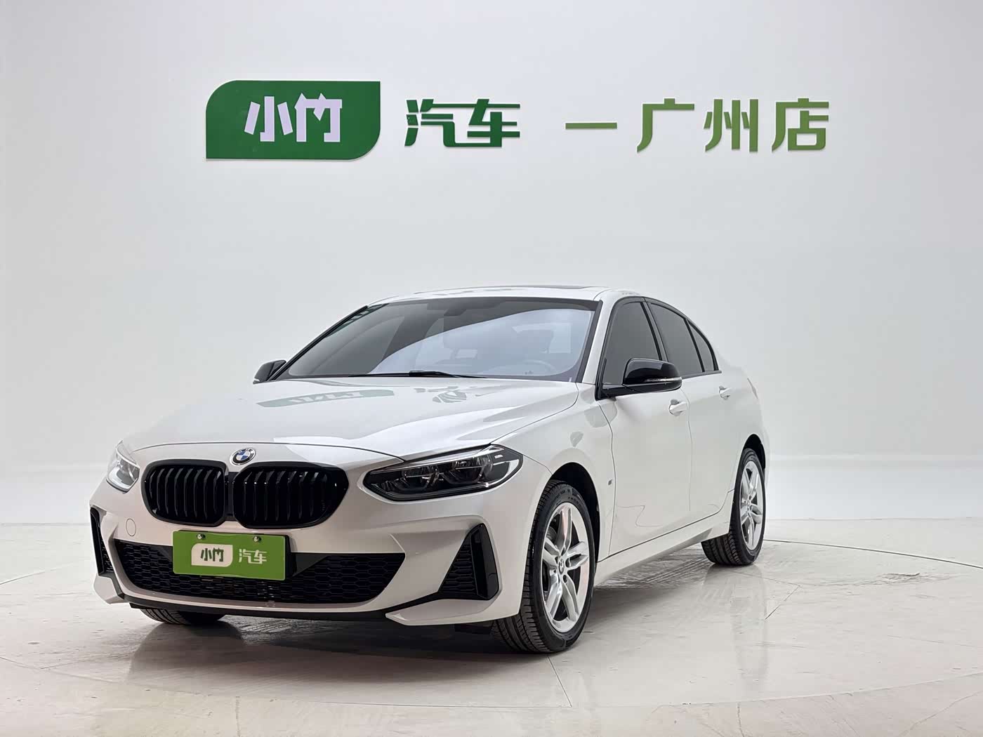 BMW 1 Series 1.5 л 2023 г. Белый, пробег 11000 км