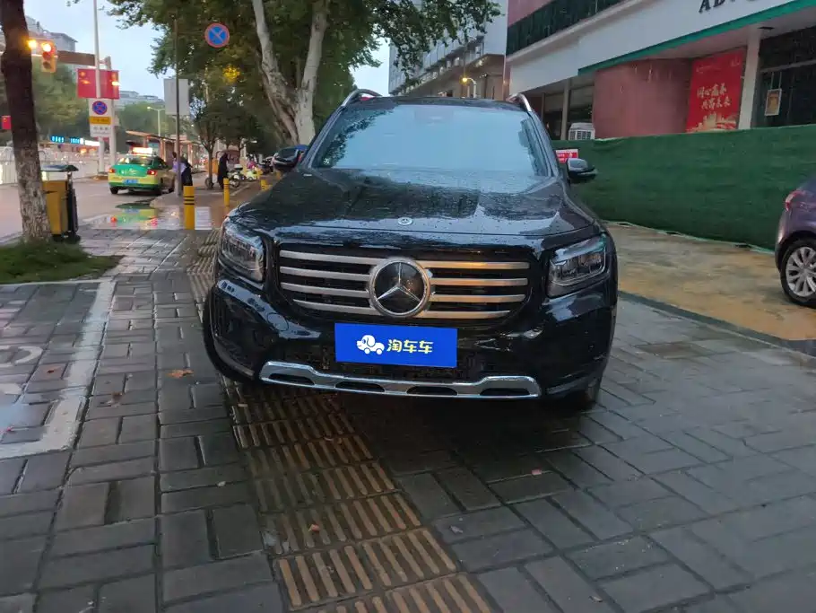 Mercedes-Benz GLB — миниатюра 2