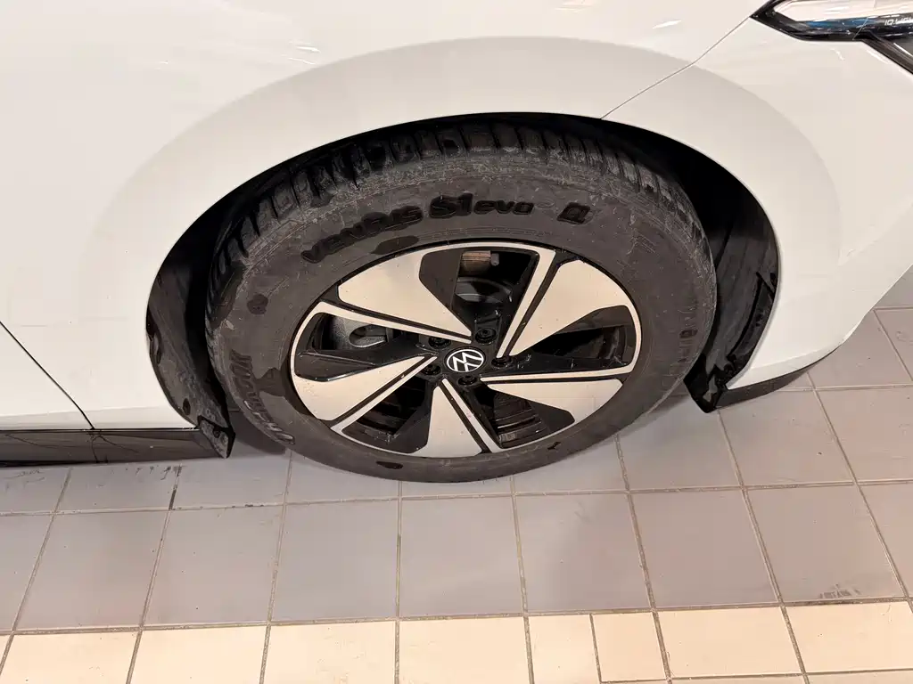 VOLKSWAGEN ID.7 VIZZION