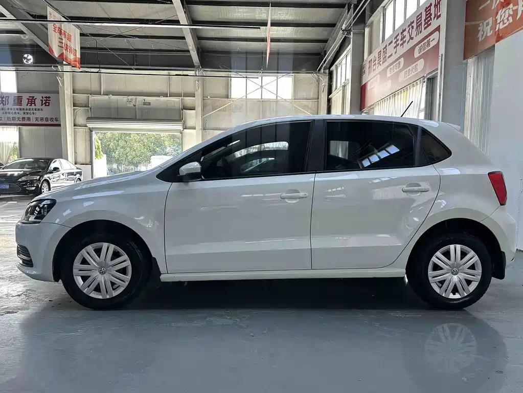 Volkswagen Polo — миниатюра 7