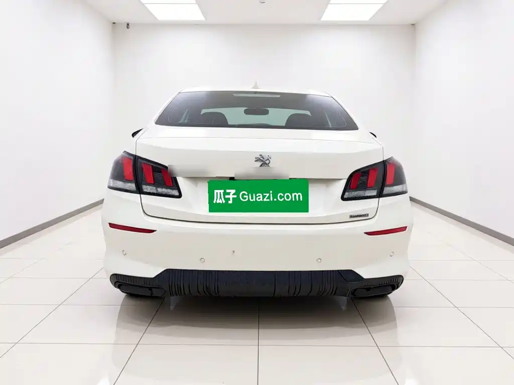 Peugeot 408 — миниатюра 5