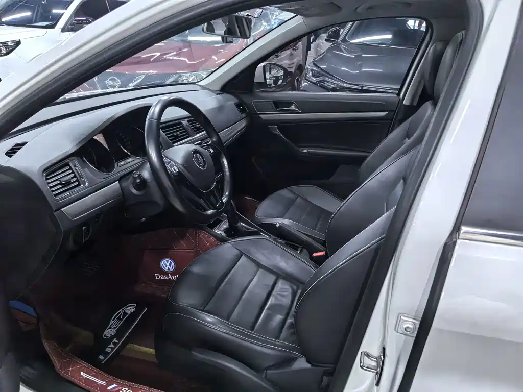 Volkswagen Lavida — миниатюра 7