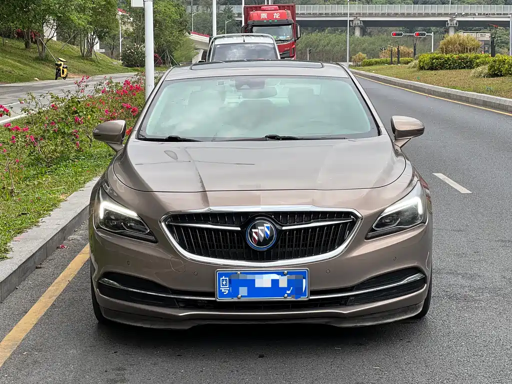 Buick LaCrosse 2016 30H Luxury