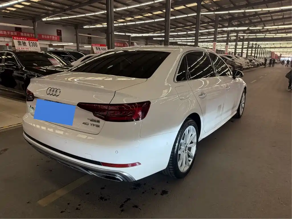 Audi A4L 2019 40 TFSI Fashion VI