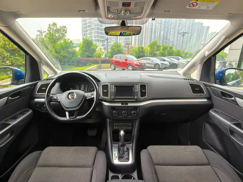 Volkswagen Sharan — миниатюра 11