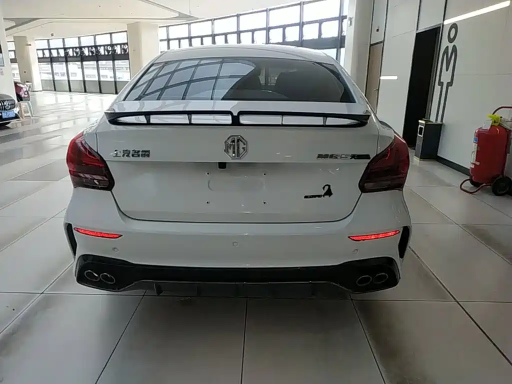 MG MG5 Scorpio — миниатюра 6