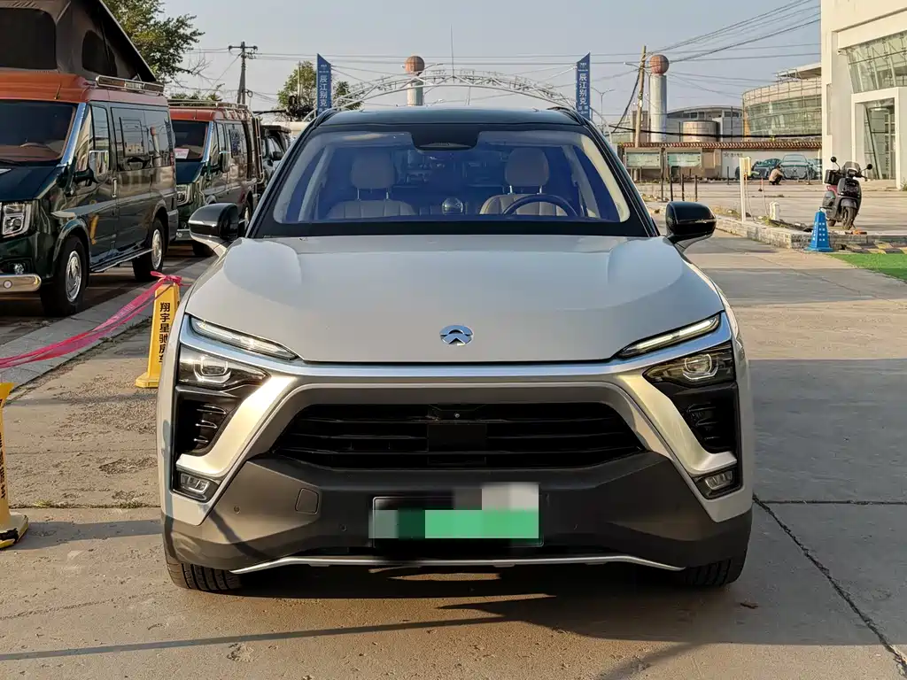 NIO ES8 — миниатюра 2