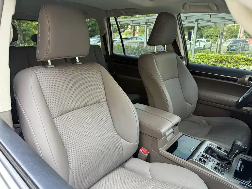 Lexus GX — миниатюра 12
