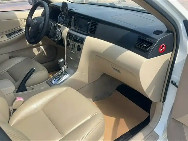 Toyota Corolla 2013 1.6L AT Luxury