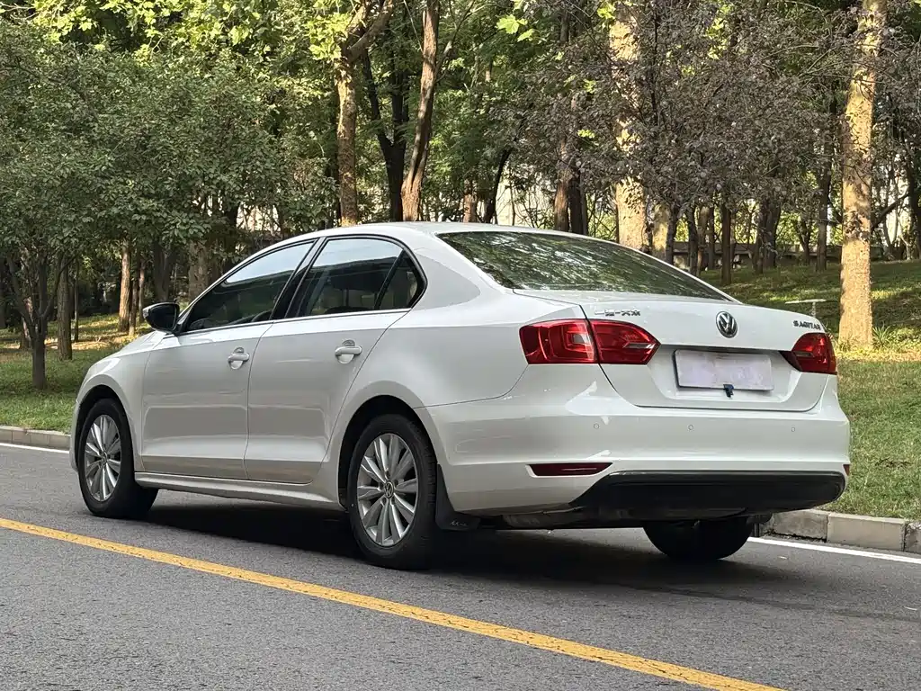 Volkswagen Sagitar — миниатюра 4