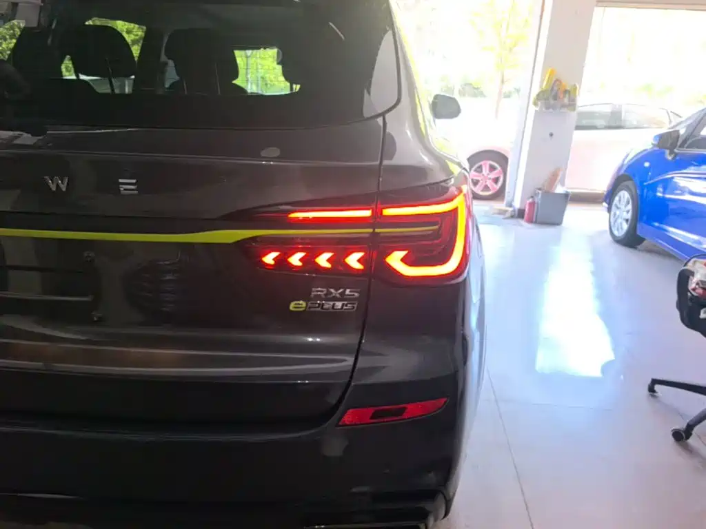 Roewe RX5 New Energy — миниатюра 8