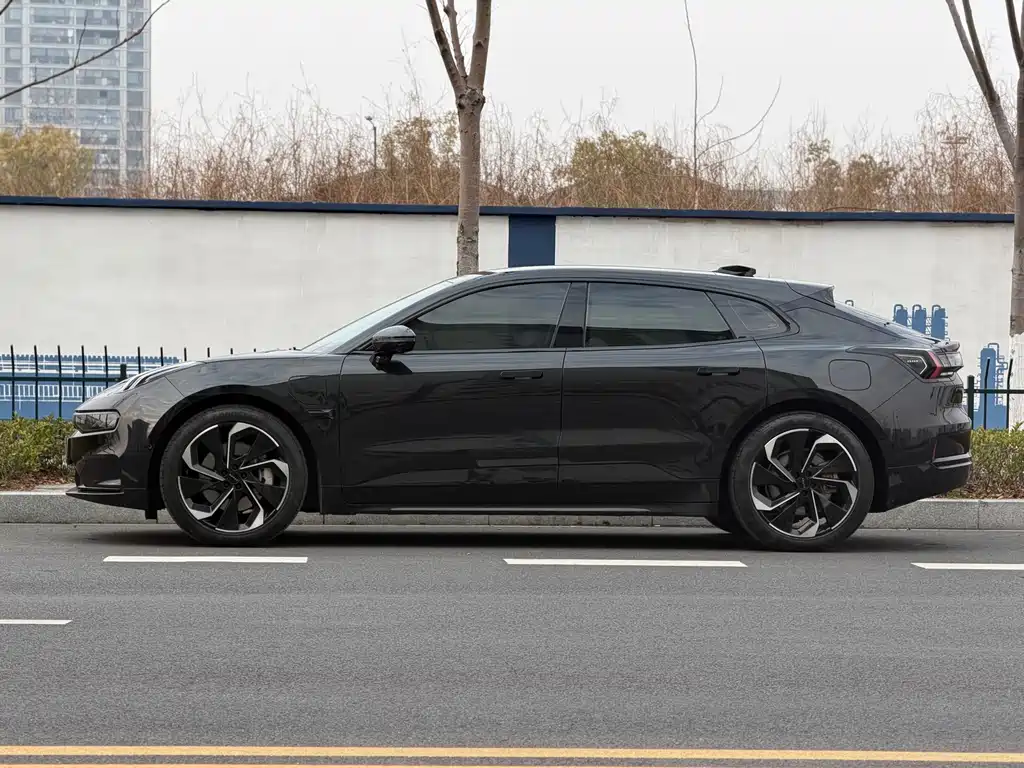 ZEEKR EXTREME KRYPTON 001