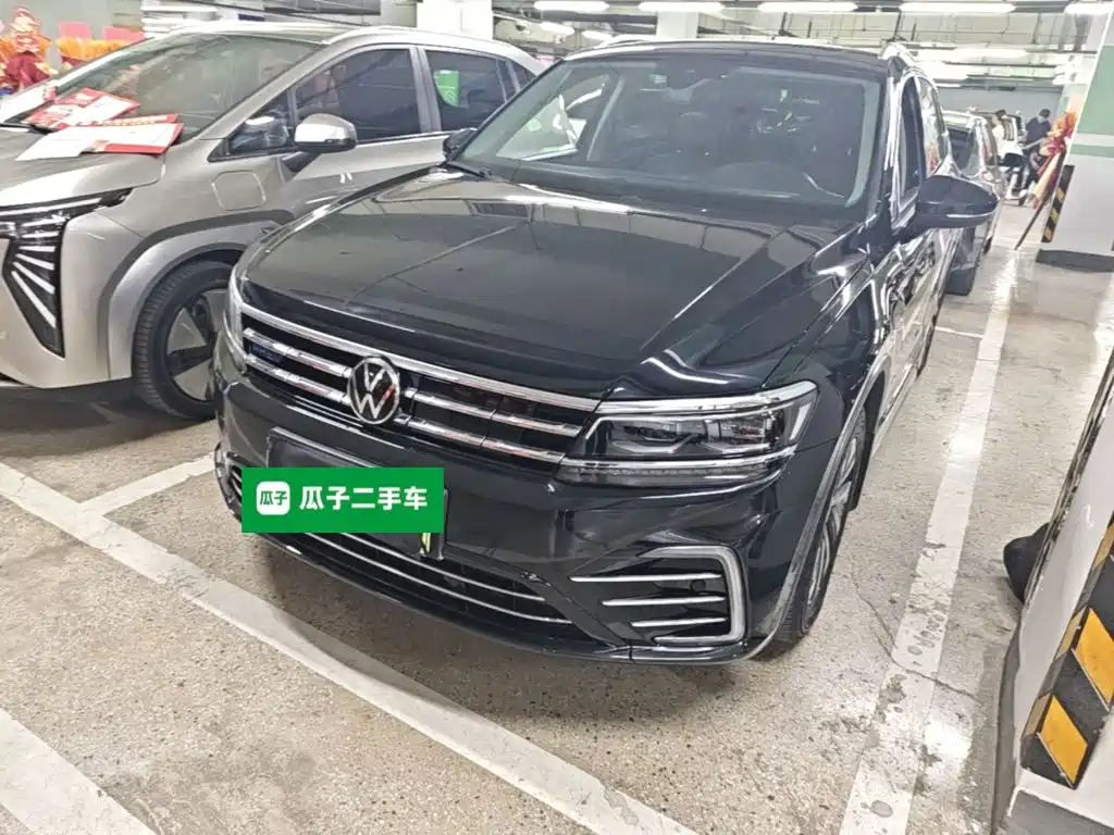 Volkswagen Tiguan L PHEV — миниатюра 2