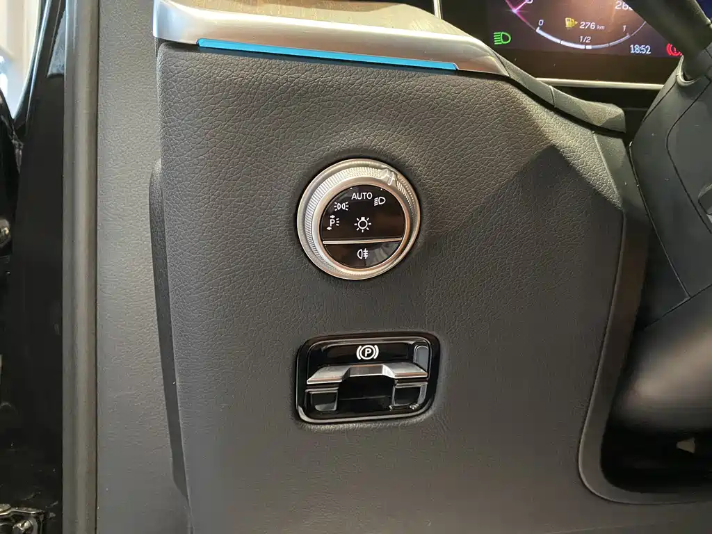 Mercedes-Benz GLC 2023 GLC 300 L 4MATIC 7 мест
