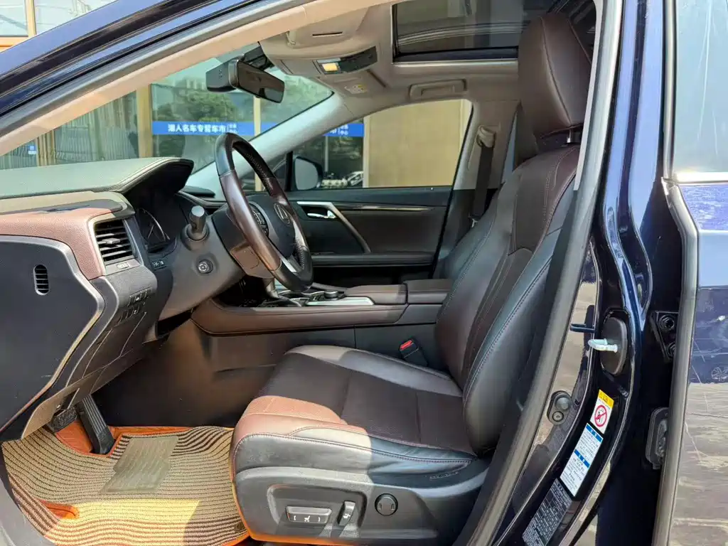 Lexus RX — миниатюра 7